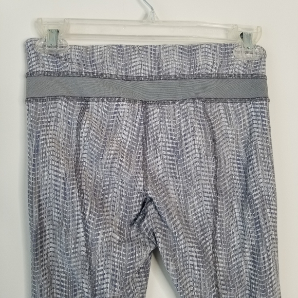 Lululemon Inspire Tight II Size 4 Mesh Arrow Jacquard Battleship Silver Spoon - Picture 3 of 16